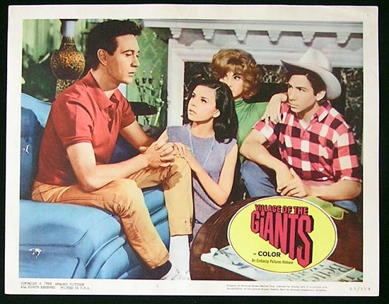 VILLAGE OF THE GIANTS ’65 Tommy Kirk Lobby Card #5