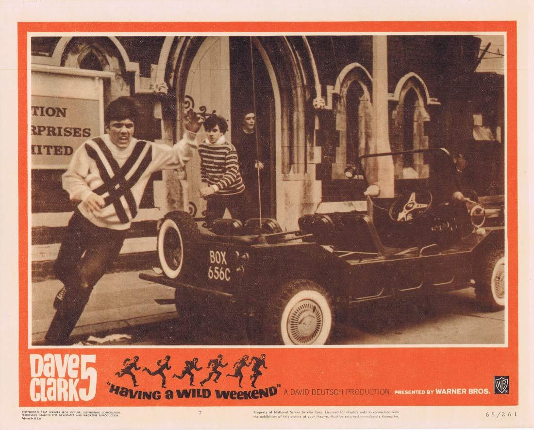 DAVE CLARK 5 HAVING A WILD WEEKEND Lobby Card 7 Catch Us if You Can