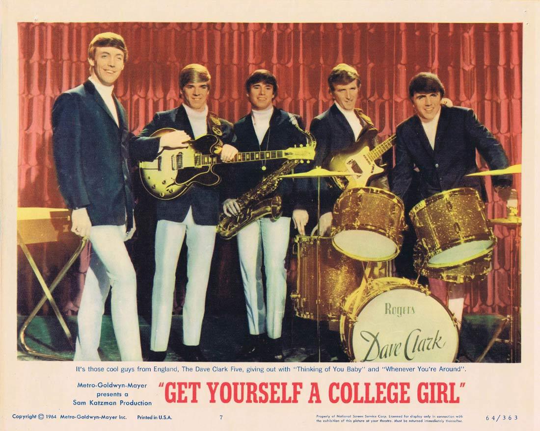 GET YOURSELF A COLLEGE GIRL Lobby Card 7 The Dave Clark 5