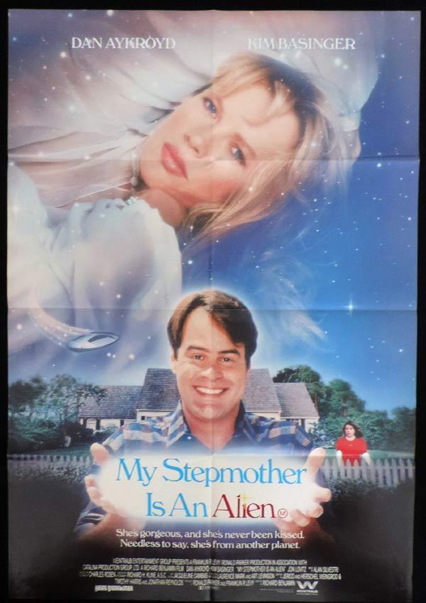 MY STEPMOTHER IS AN ALIEN One Sheet Movie Poster Michael Pare Dan Aykroyd Kim Basinger