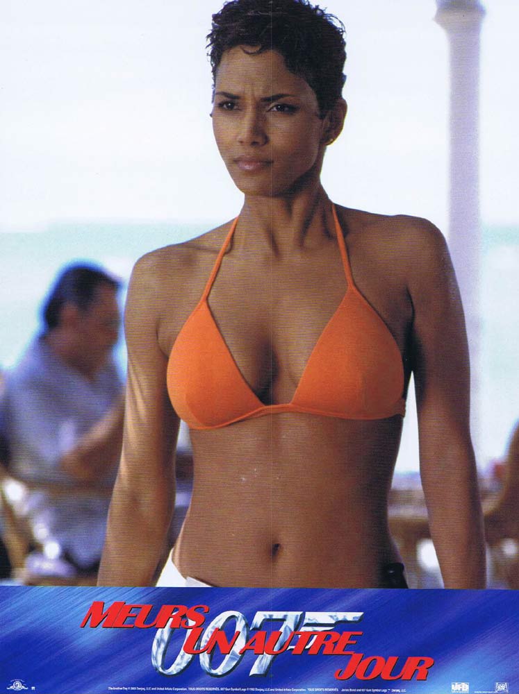DIE ANOTHER DAY Original French Lobby Card 3 Pierce Brosnan Halle Berry James Bond