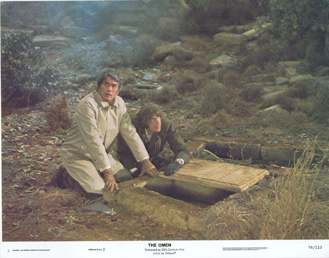THE OMEN Original Lobby card 3 Gregory Peck Lee Remick Horror Classic