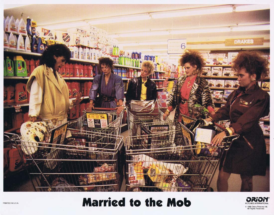 MARRIED TO THE MOB Original Lobby Card 2 Michelle Pfeiffer Matthew Modine