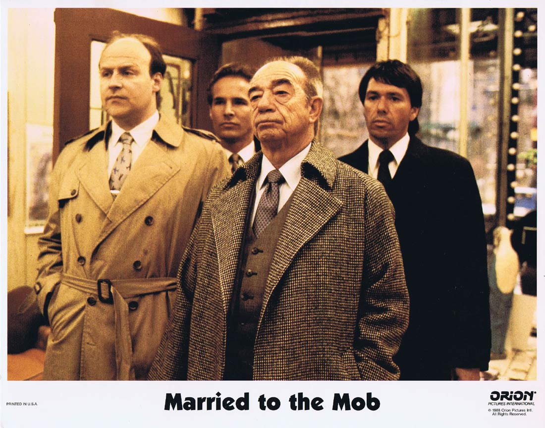 MARRIED TO THE MOB Original Lobby Card 5 Michelle Pfeiffer Matthew Modine