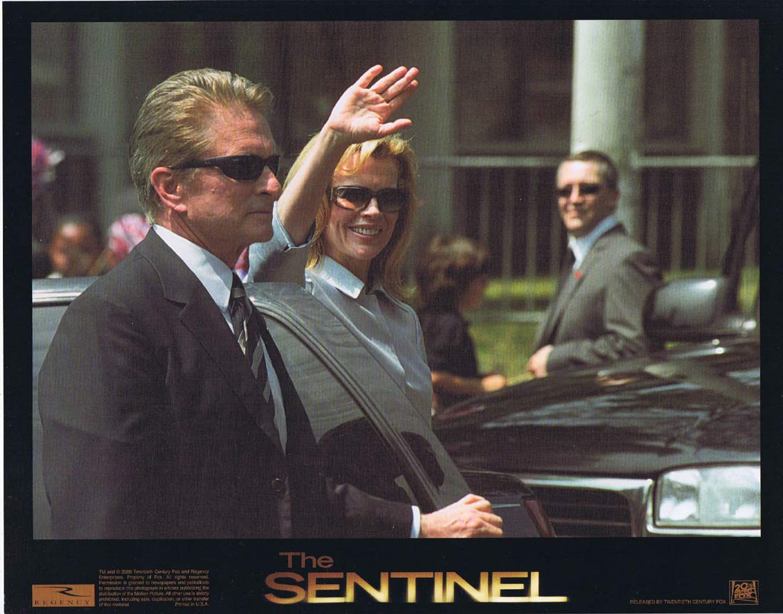 THE SENTINEL Original Lobby Card 6 Michael Douglas Kiefer Sutherland Kim Basinger